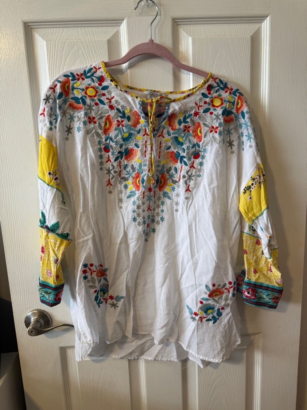 John Mark White Tunic with Yellow and Multicolor Floral Embroidery